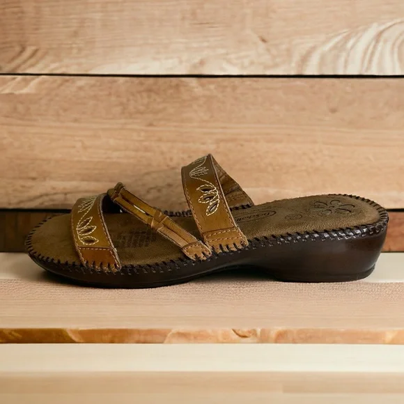 Dr. Scholl's Brown Embroidered Sandals - Picture 4 of 10